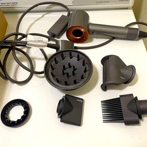 dyson supersonic with attachments